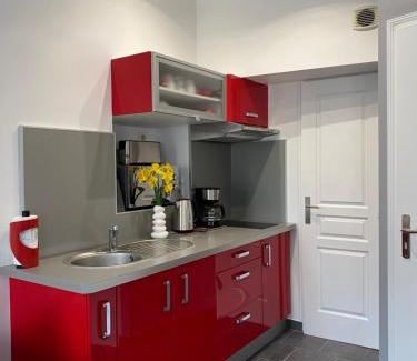 Bayeux Apartment | La Citadine