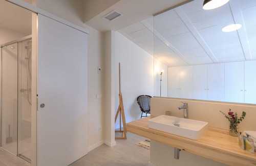 Barri Vell Hotel | La Comuna by Bon Dia Residences