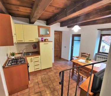 Pratovecchio Apartment | La Corte