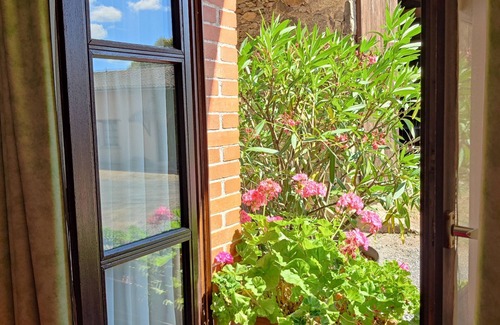 Grezieu-le-Marche House | La Cour de Marius 🏵️, enjoy the calm of the forest to recharge your batteries!