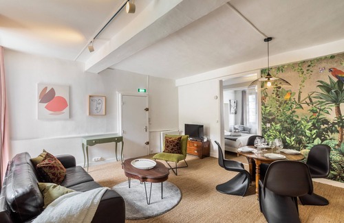 Centre Apartment | LA COUR DES DAMES - Confort et calme en centre historique