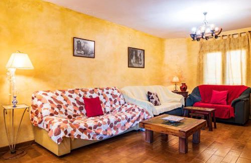 Solana de Avila House | La Covacha