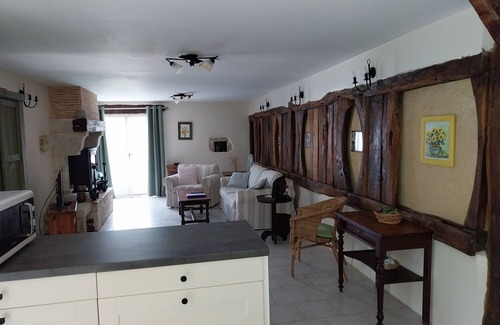Monmarves House | La Crèche, Cottage of 75 m2 for 2 people with swimming pool, large park