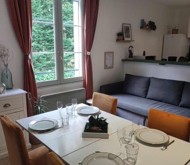 Crecy-en-Brie Apartment | La Crécynette - near Disneyland and Parrot World