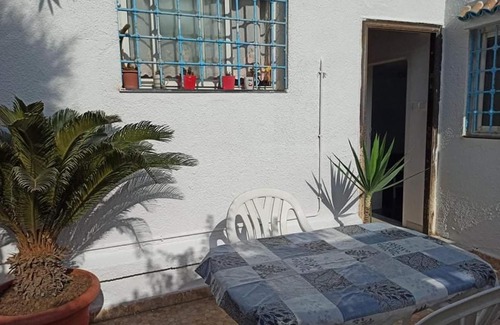 Algeria House | La crique