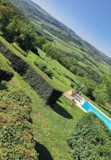 Chouvigny House | La croix des Landes gîte ou chambre d'hôte avec piscine à Chouvigny