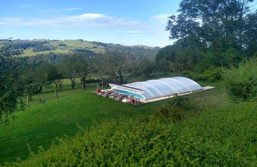 Chouvigny House | La croix des Landes gîte ou chambre d'hôte avec piscine à Chouvigny