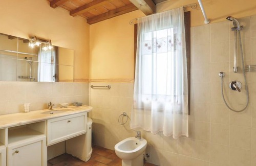 Pescia House | La Cupola: Rosa by Interhome