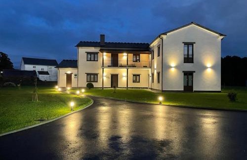 Campos y Salave Apartment | La Curtía del Neto