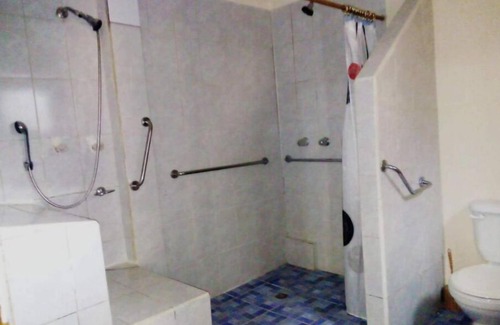 Corozal Hotel | La Delphina Bed and Breakfast Bar and Grill Family Room