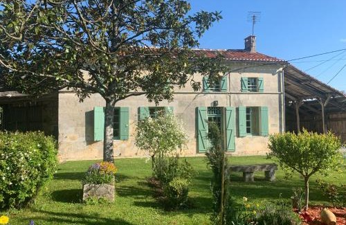 Fleac-sur-Seugne House | La Demeure D'Ezilda