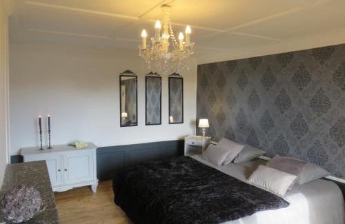 Saint-Chamant Bed & Breakfast | La Demeure de Cyr