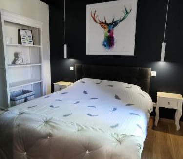 Chaon House | La Demeure du Faon Gîte raffiné 4P avec piscine & jacuzzi, au cœur de la Sologne, proche Châteaux de la Loire, Zoo de Beauval et Center Parcs