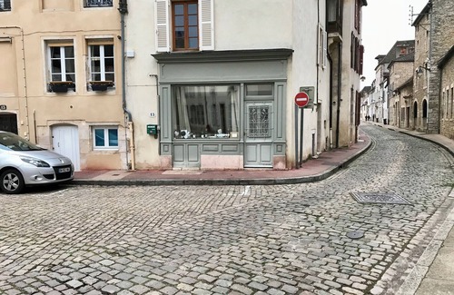 Beaune City Centre House | La Dolce Vita a few steps from everything Beaune has to offer