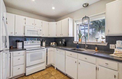 Pointe San Luis House | La Dolce Vita (Pointe San Luis) | Great Views!