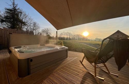 Saint-Ouen-des-Toits House | La Douce Halte - Gîtes avec Spa ou Sauna