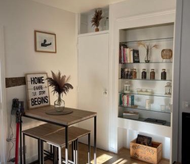 Saint-Louis Apartment | La Duchesse, Studio cosy à Versailles, à 2 min du Château