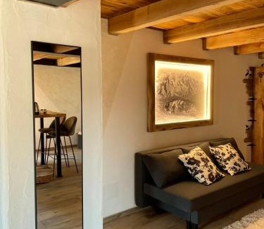 Saint-Nicolas House | La famille d'Evian