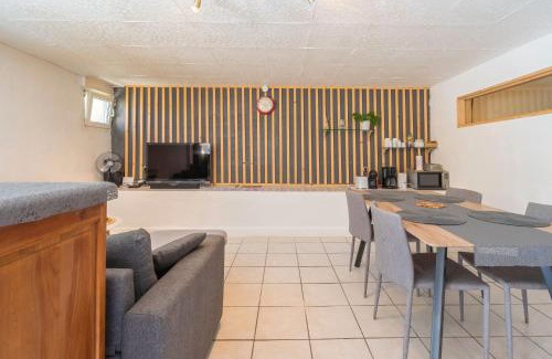Saint-Genis-de-Saintonge Apartment | La Fattoria