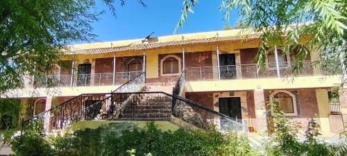 Laanoussar House | La ferme d'hôtes des lacs