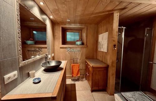 Servoz Ski Chalet | La ferme de la Tour - Vallée de Chamonix