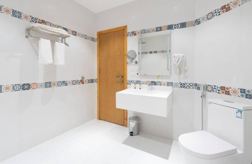 Durrat Al-Arous Hotel | La Fontaine Lagoon Resort