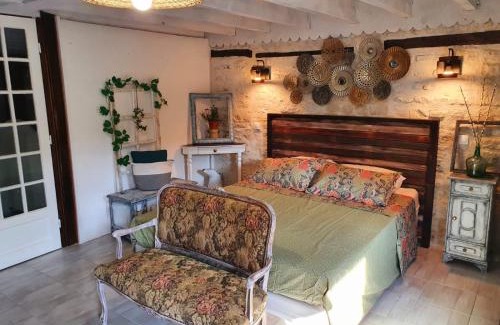 Sainte-Severe Apartment | La Fontenelle Meublé T2