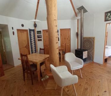 Los Ladrillos House | La Frontera Bed & Breakfast, Valle Cochamó