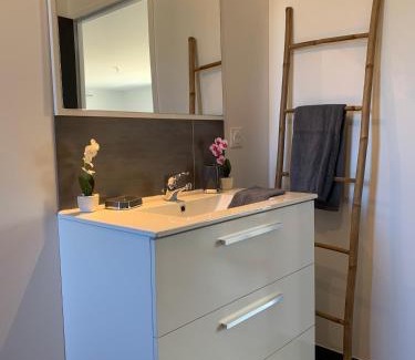 Commes House | La Goulette du Vary