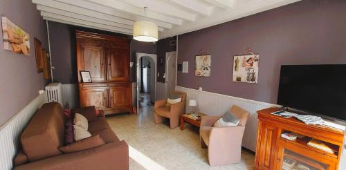 Greez-sur-Roc House | La Gouline