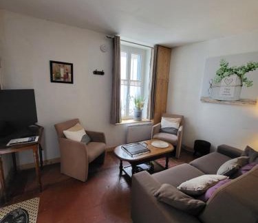 Greez-sur-Roc House | La Gouline