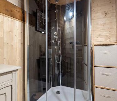 Le Noyer Apartment | La Grange