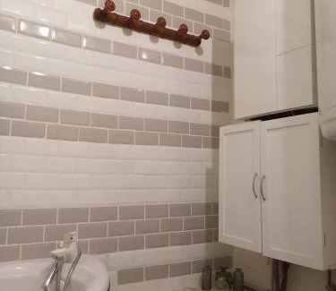Arthonnay Bed & Breakfast | La Grille Fleurie, chambres d'hôte chez l'habitant
