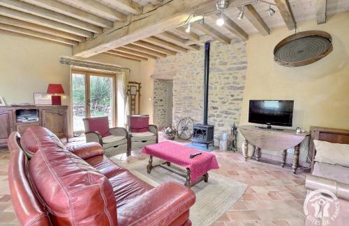 Saint-Thurial House | La haie chapeau