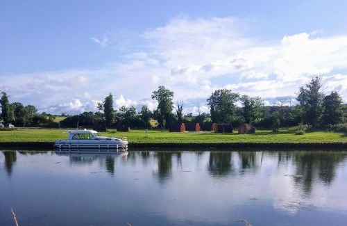 Luthenay-Uxeloup Other | La Halte du Canal
