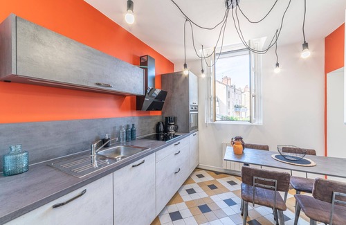 Paray-le-Monial Apartment | La Halte Parodienne - Appt avec vue sur le canal