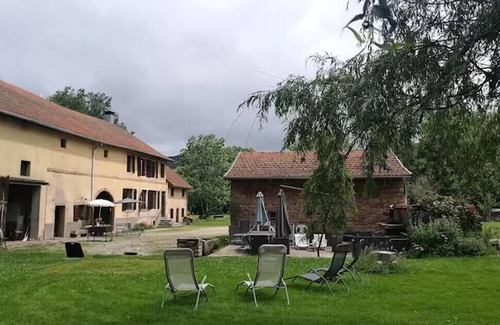 La Houssiere House | La Houssière House in the countryside. Ideal for families and friends. Pets welcome.