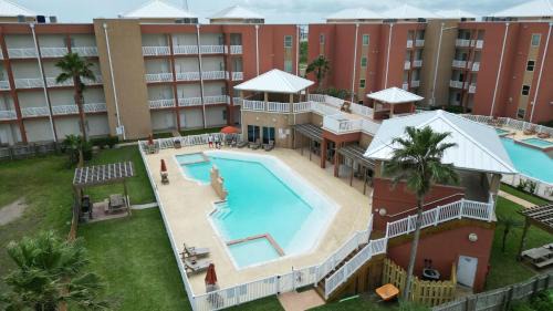 South Padre Island Apartment | La Isla F102 condo