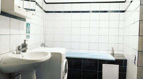 Targoviste Apartment | La Jolie Maison