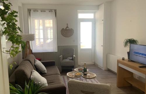 Saint-Vaast-la-Hougue House | La Jonquille de St Vaast La Hougue