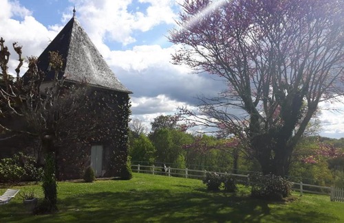 Soulignac House | La Jouissiere