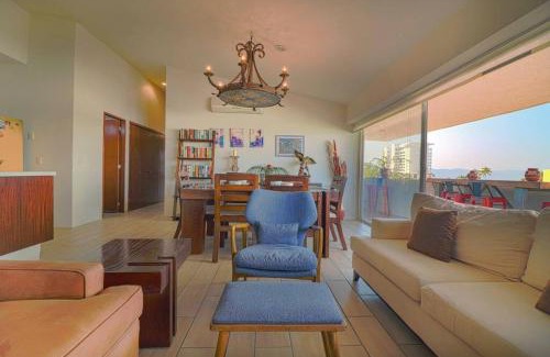 Las Glorias Apartment | La Joya - Penthouse Unit - Partial Ocean Views