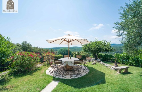 Mons House | La Lavande: Unique gite with a private Grand Salon and amazing view