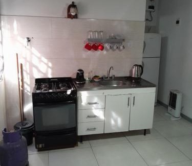 Santa Teresita Apartment | La lechon