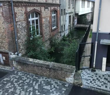 Pont-Audemer Apartment | la licorne { T2 tous confort} centre ville