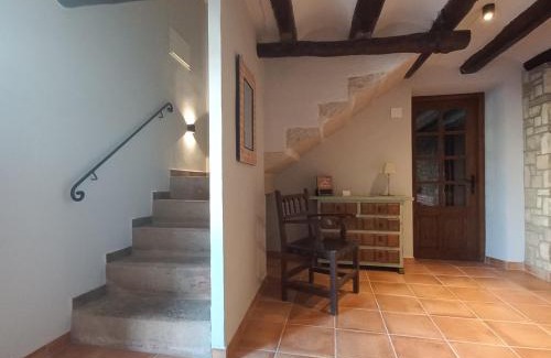 Vila-sana Apartment | La Llacuna
