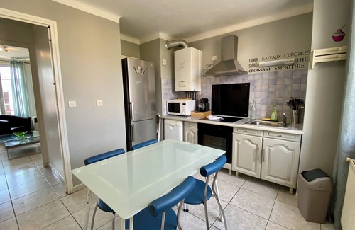 Yves Farge - Le Fleuve Apartment | LA LOGE - 3 bedroom apartment Lyon 7, with carpark