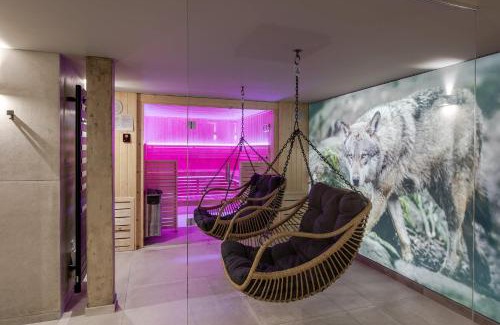 Gerardmer Villa | La Loge aux Loups, à 100 m du lac, piscine intérieure, sauna, cheminée, local skis vélos