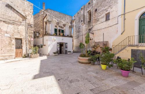 Manduria Apartment | La Loggia House by BarbarHouse