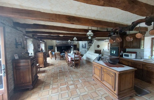 Eyrein House | la Longere du Haut Courby en Plein Cœur de la Forêt Domaniale de Sédières